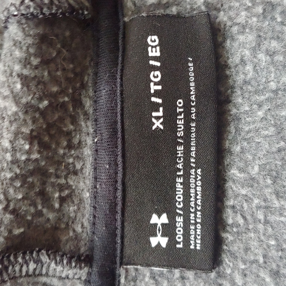 Under Armour Charcoal Cropped Hoodie - Picture 4 of 7
